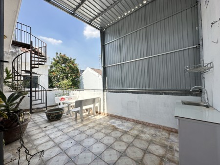 Cho thuê phòng trọ 719 Huỳnh Tấn Phát, Quận 7 có Sân thượng riêng thoáng mát