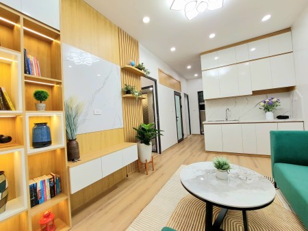 Bán chung cư Thọ Lão, Q.Hai Bà Trưng 50m, tầng 2, giá 2.45 tỷ - LH: 0975258510