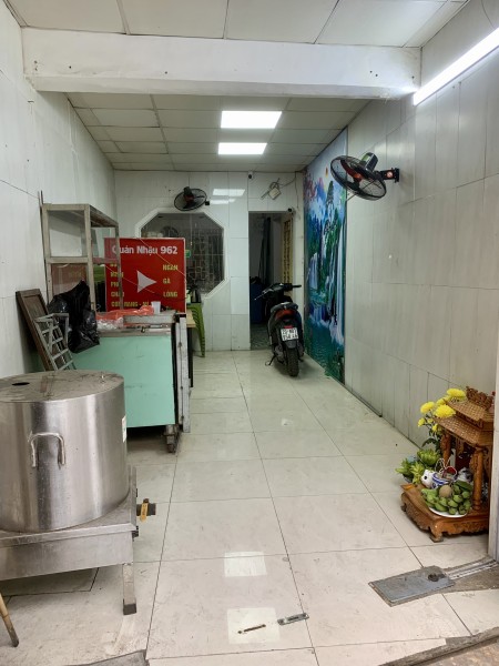 Chính chủ cho thuê mặt bằng tầng 1 diện tích 42m giá 10.5 Triệu