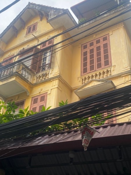 Nhà biệt thự đẹp - Mặt tiền rộng thoáng - Vị trí trung tâm - Gần khu đô thị Time City