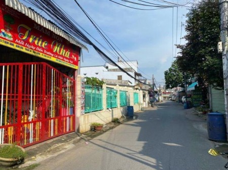 Bán nhà trọ 150m2 mặt tiền đường Nguyễn Du giá 4.2 tỷ có thương lượng LH 0973362369