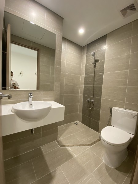 Hot Cho thuê căn studio có rèm 4,5 triệu tại Vinhomes Quận 9