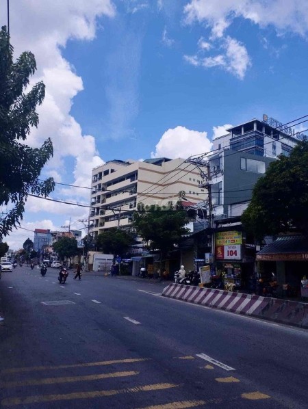 Bán dãy nhà trọ quận 7 đường Huỳnh Tấn Phát diện tích 84m2 thu nhập mỗi tháng 15 triệu đồng
