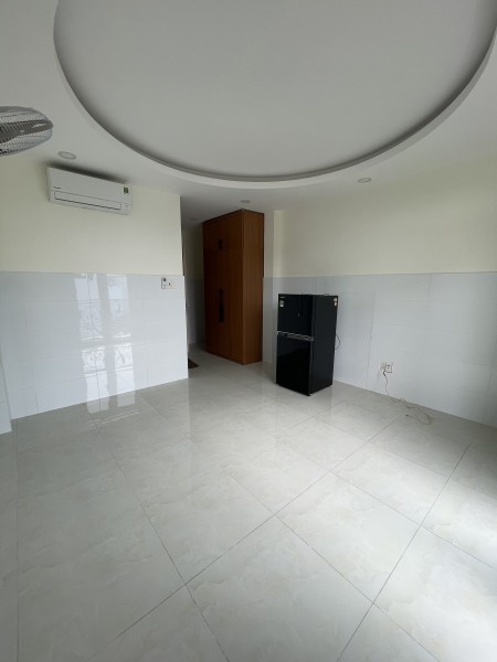 Cho thuê phòng 24m2 đường Lê Quang Định, Q. Bình Thạnh