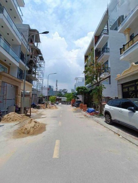 Bán dãy trọ 150m2, sổ đổ vuông vức chính chủ tại Hà Huy Giáp Quận 12 LH 093921661x
