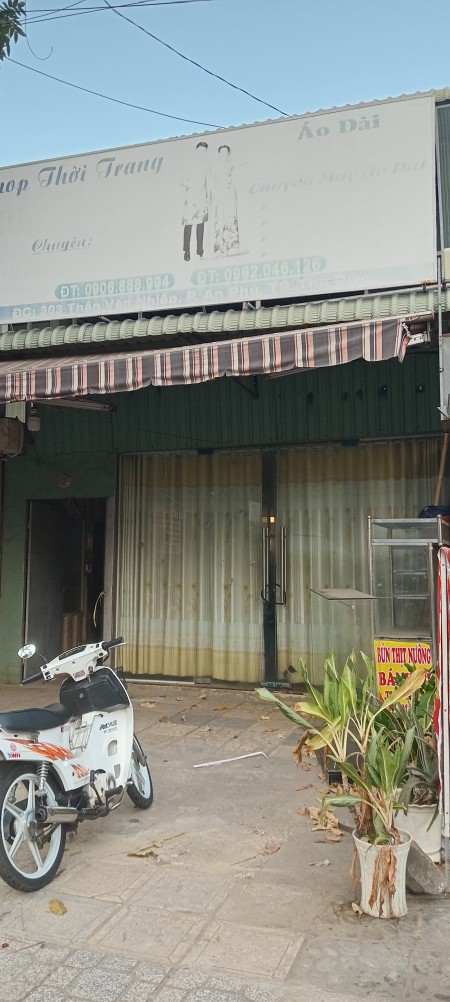 Mặt bằng kinh doanh mặt tiền đường 16m, quận 2
