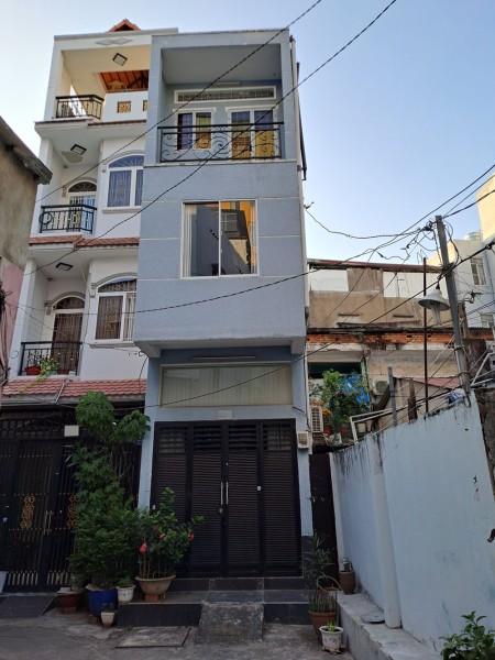 Bán nhà 3 tầng, Phan Đăng Lưu, gần ngã tư Phú Nhuận, hẻm 3M, DT gần 30M2, chỉ hơn 3 tỷ