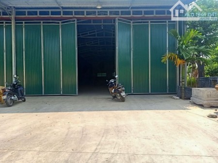 Cho thuê kho xưởng mới dụng, ngay cửa ngõ phía nam thành phố, 700m2