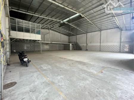 Cho thuê kho xưởng có văn phòng, có gác ở lại Bình Dương