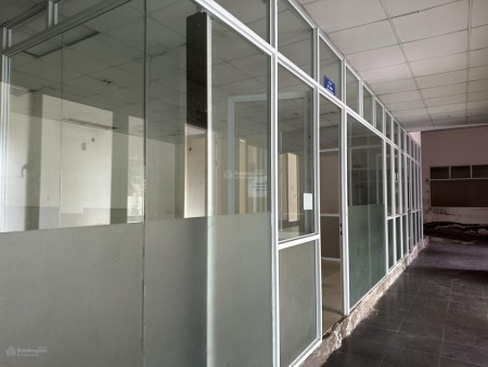 Cho thuê kho xưởng ngay tại Big C Long Biên