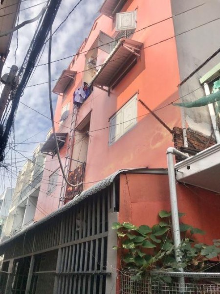 Bán nhanh CHDV Quận 12, DT 122m2, 22 phòng, hẻm xe máy, cho thuê 45tr/tháng