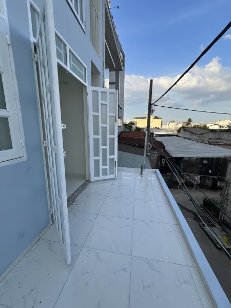 Phòng mới xây, mới tin, có máy lạnh, gác lửng, kệ bếp...quá rẽ đẹp