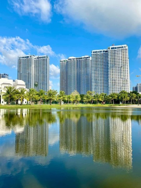 Bán căn hộ 2PN Masteri Centre Point, vị trí tầng trung, view hồ bơi, thuộc tòa C