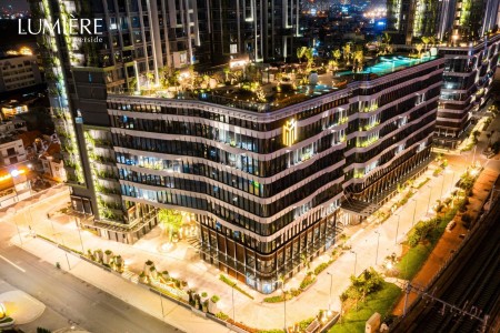 Bán nhanh căn hộ 2PN, DT 76m2, 11m2 sân vườn, sổ đỏ chính chủ tại Lumiere Riverside