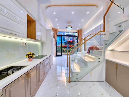Nhà mới xây 2 tầng, ngang 5m, sát mặt tiền Phạm Văn Nghị, chỉ 2.65 tỷ