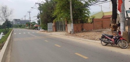 Chính chủ bán lô đất đường 12m . DT: 500m2, SHR, giá chỉ 470 triệu . LH: 0901196632