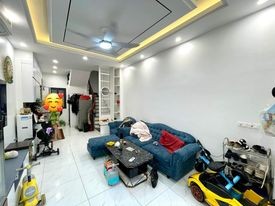 Bán nhà siêu hiếm Ngọc Thụy - Diện tích 41m2, giá nhỉnh 3 tỷ