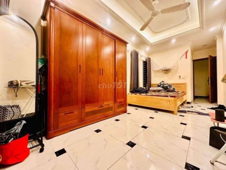 Bán gấp nhà mặt ngõ Phương Mai Đống Đa xe ba gác đỗ cửa - 30M - 5 tầng - Chỉ 3.3 tỷ