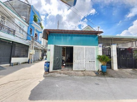 Bán nhà cấp 4, góc 2 mặt tiền, DT 125m2, 5 phòng tại Tân An, Bình Dương
