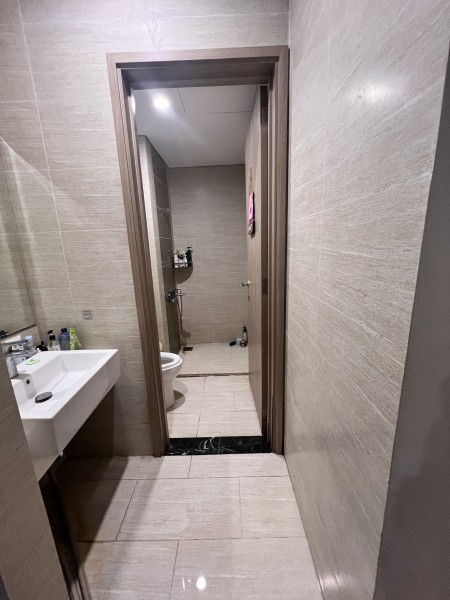 Bán gấp căn hộ 2PN1WC, DT 61m² nội thất nguyên bản giá chỉ 1,82 tỷ tại Vinhomes Ocean Park Gia Lâm