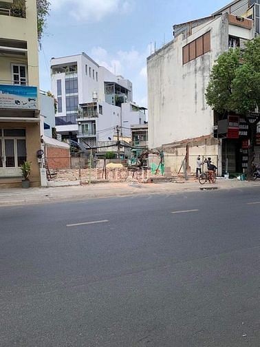 Cho thuê 320m2 đất góc 2 mặt tiền trước sau Hoàng Hoa Thám