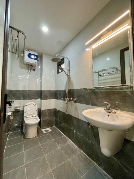 Siêu phẩm Mỹ Đình, nhà mới xây 5 tầng, nội thất đầy đủ, lô góc, thoáng sáng vô cùng, 32M2 – 5,6 tỷ