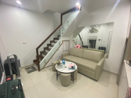 Bán nhà đẹp dân xây yên phụ 24m2 3 tầng 2,4 tỷ (có thương lượng)