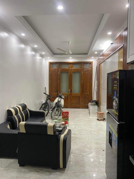 Nhà phố Hữu Hưng, Nam Từ Liêm, nhà đẹp mặt ngõ ô tô qua, tiềm năng tăng giá, 34m2 x 5 tầng, 4,4 tỷ