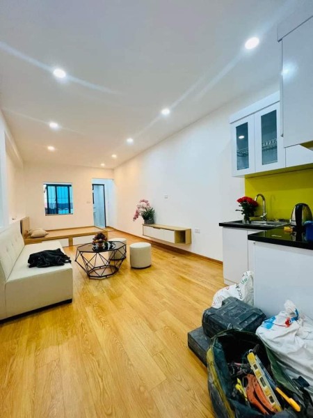 Bán căn hộ Phố Vũ Trọng Phụng, Thanh Xuân 60m, giá 1.96 tỷ.