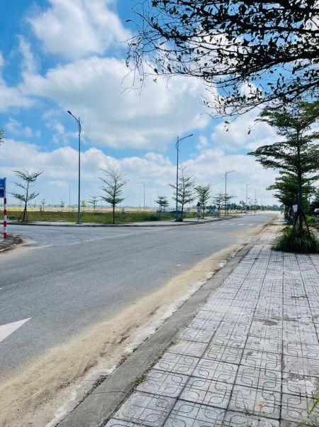 Bán lỗ 200 triệu lô đất Vịnh An Hòa - trục thông biển