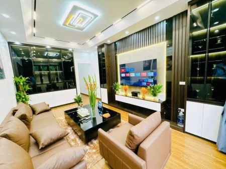 Nhà đẹp kinh doanh Tam Trinh, Hoàng Mai 45m, 4 tầng, mt 3.8m, giá 8.3 tỷ.