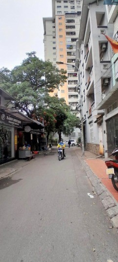 Chính chủ cần bán nhà lô c Phúc La, 110m2 sử dụng, nhà 3 tầng
