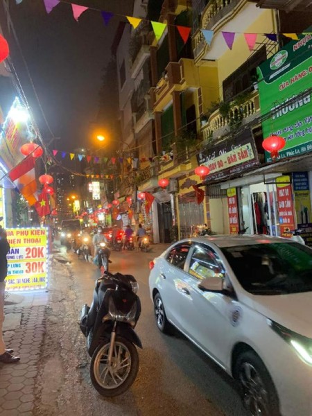 Bán nhà mặt phố kinh doanh Phúc La, Hà Đông 10.6 tỷ