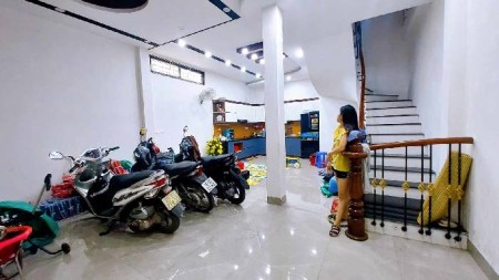 Bán nhà đất ở Đường Lê Lợi - Hà Cầu - Hà Đông mặt tiền 5.8m, giá bán 6.9 tỷ