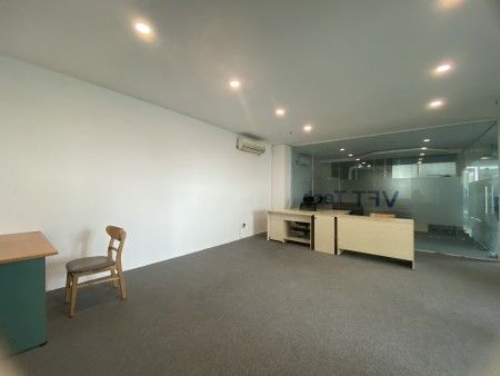 Văn phòng cho thuê đường Hồ Văn Huê, Phú Nhuận 55m2 giá thuê 16.00 triệu
