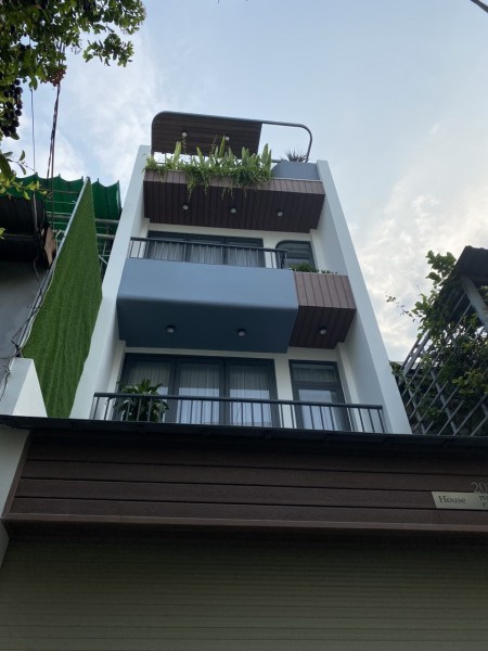 Chính chủ cần bán gấp nhà 4 tầng đường Phạm Văn Hai, Tân Bình
