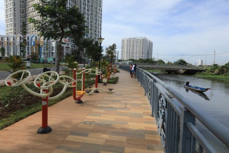 Đi đến slide 6
