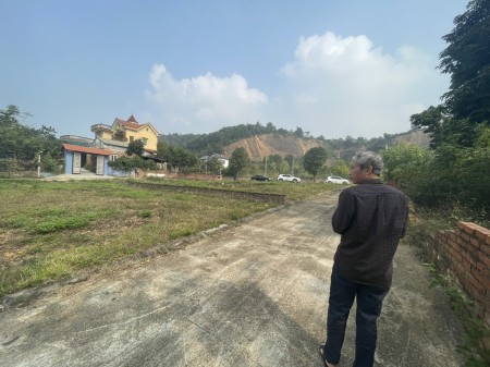 Bán lô đất trục chính Linh Sơn, view hồ sen, giá 24tr/m2