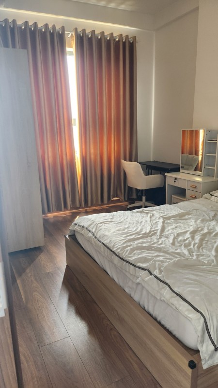 Mình cần share 1 phòng nữ trong căn hộ 2pn2wc full nội thất Q7 Riverside