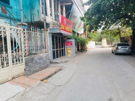 Trung Tâm Thanh Trì - QL1a - Ngõ nông, diện tích 98m2, nhà cấp 4.