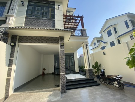 Cho thuê biệt thự KDC Điền Phúc Thành 1 trệt 2 lầu 8x25 4PN - 4WC, giá chỉ 25tr/tháng nhận nhà ngay