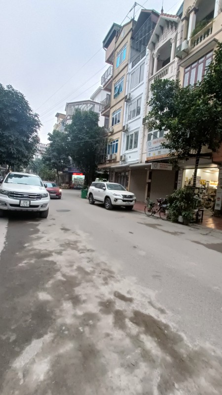 Bán nhà 6 tầng Phú ô tô tránh nhau sổ đỏ chính chủ, nhỉnh 8 tỷ