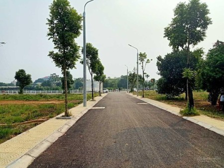Cần bán nhanh mảnh 240m2 trục chính Đồi Sen - Đường rộng thênh thang