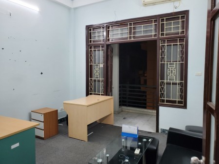 Văn phòng trọn gói 20m2 giá 3 triệu Phạm Tuấn Tài - Cầu Giấy