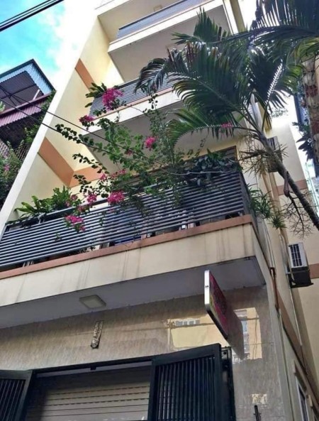 Bán nhà quận Hoàng Mai, diện tích 45M2, 5 tầng, giá 4 tỷ.