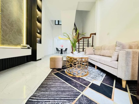 Cần bán gấp nhà Văn Phú – Hà Đông, DT 45M, 4 Tầng, Gía 4.1 tỷ.