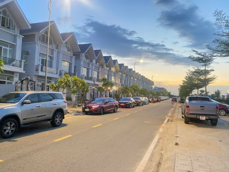 Cắt lỗ hơn 500 tr bán nhanh lô đất Vịnh An Hòa Chỉ 1tyxx - View Vịnhong song với đường Võ Chí Công.