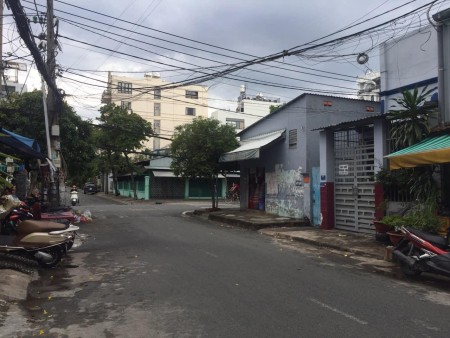 Cần bán nhà chính chủ trang bìa - CHDV mặt tiền đường số - Doanh thu trên 200 triệu/ tháng