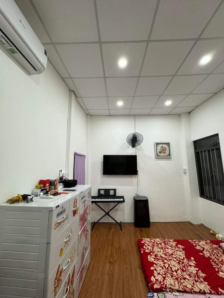 Tân Bình, nhà 2 tầng, 2PN, vị trí cực đẹp, sát bên quận 10 - Gía nhỉnh 3.Xxx tỷ