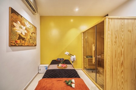 Hotel For Sale view Hàn River, Da Nang City